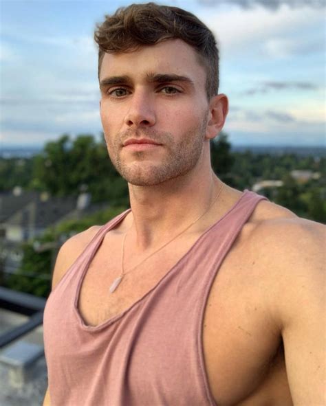 keegan whicker